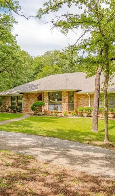 115 N La Colina Road, Weatherford TX 76085