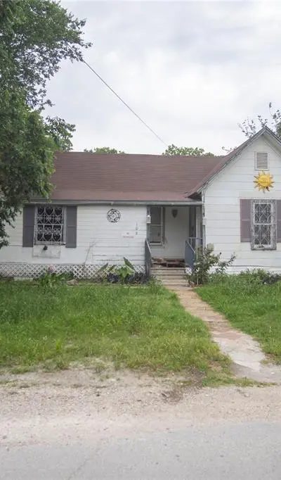 106 S Watson Street, Alvarado TX 76009
