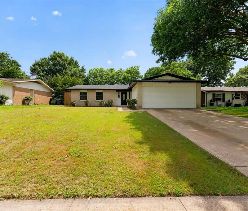 8617 Flicker Lane, Dallas TX 75238