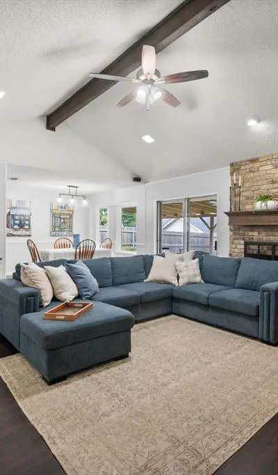 4701 Elkwood Lane, Arlington TX 76016 - Photo 4