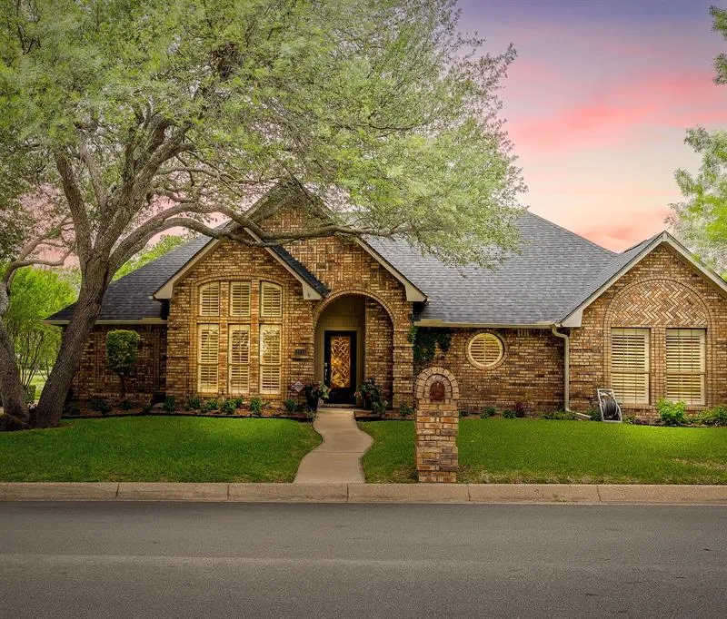 3816 Lost Creek Boulevard, Fort Worth TX 76008