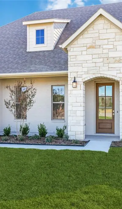 1016 Emery Court, Weatherford TX 76087 - Photo 2