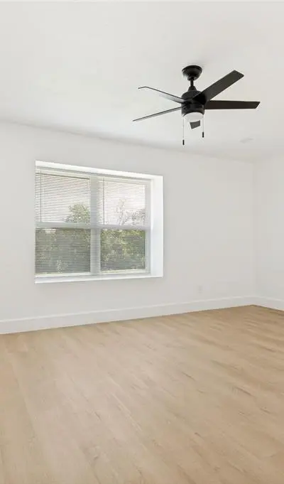 2406 Magna Vista Drive, Dallas TX 75216 - Photo 4