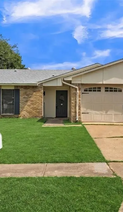 6705 Greenfield Drive, Arlington TX 76016