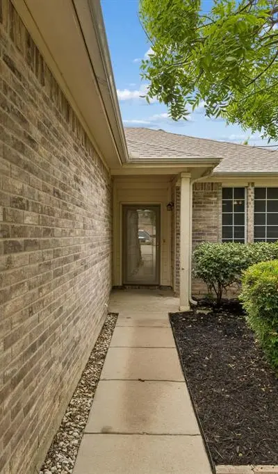 5116 Meridian Lane, Fort Worth TX 76244 - Photo 3