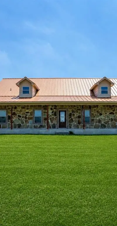 1872 County Road 329, Gainesville TX 76240