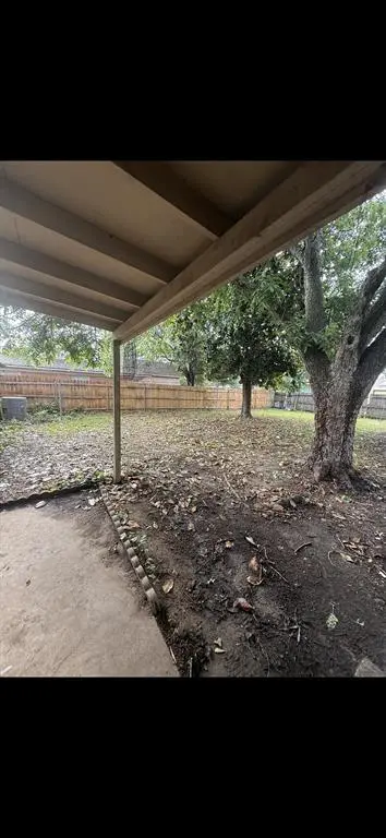 710 Valley View, Arlington TX 76010 - Photo 5