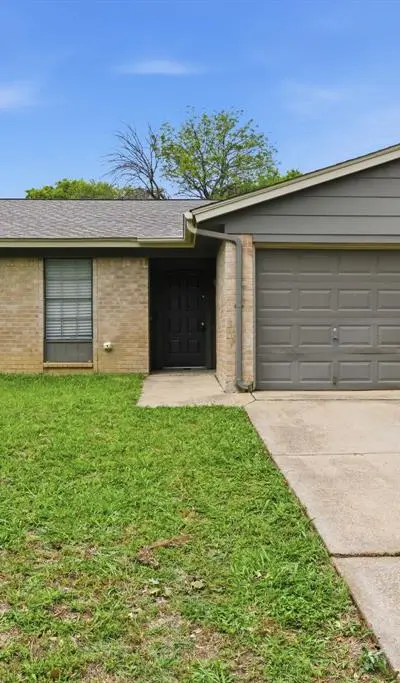 5725 Macneill Drive, Haltom City TX 76148
