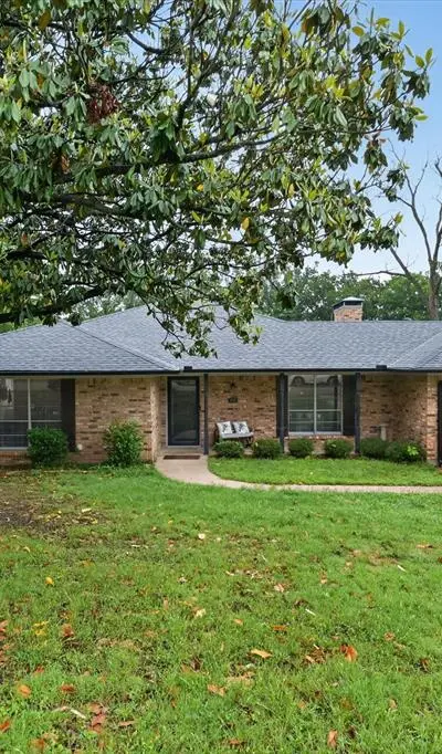 1224 S Lang Avenue, Denison TX 75020