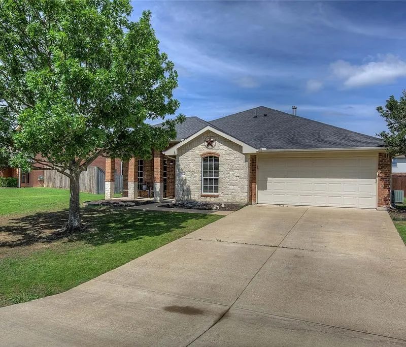 2744 Stoney Hollow Lane, Rockwall TX 75087