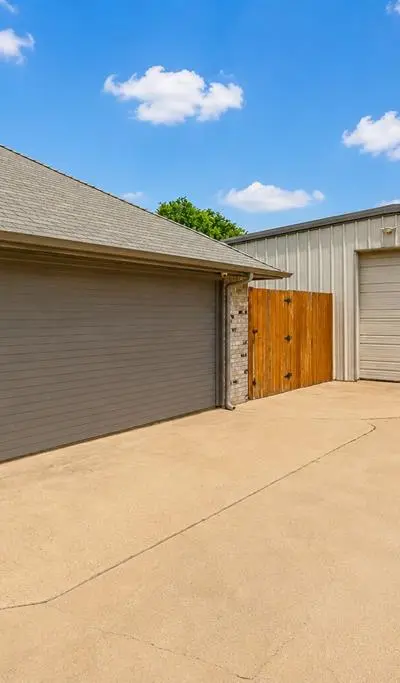 302 Anita Lane, Waxahachie TX 75165 - Photo 2