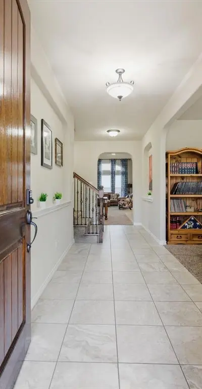 8401 Sandhill Crane Drive, Fort Worth TX 76118 - Photo 4