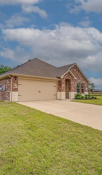 1519 Running Brook Court, Kaufman TX 75142