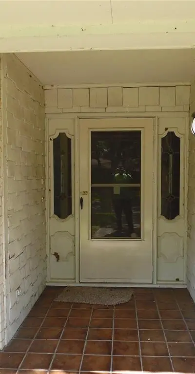 1912 Druid Lane, Fort Worth TX 76112 - Photo 2
