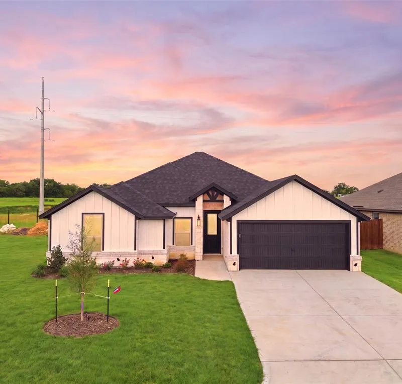1600 Oleander Drive, Tolar TX 76476
