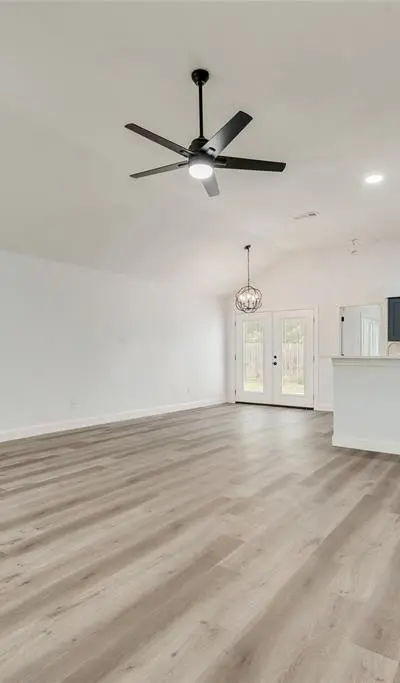 204 Hollywood Drive, Glenn Heights TX 75154 - Photo 4