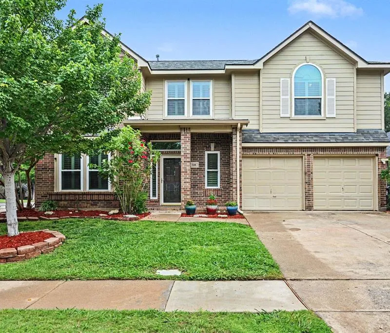 5201 White Sands Drive, Fort Worth TX 76137
