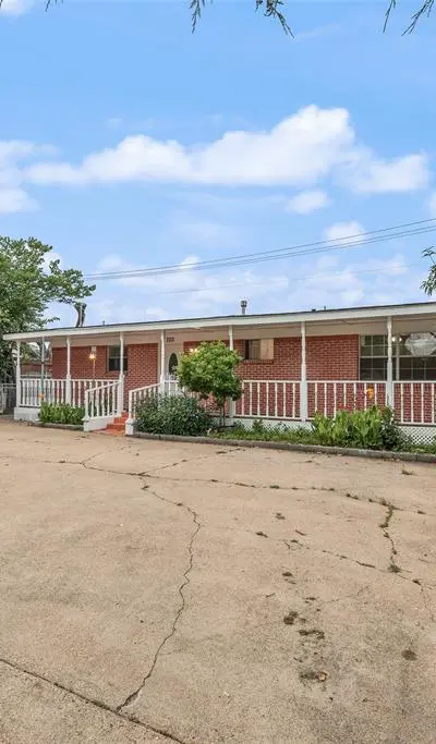 2211 Cardinal Lane, Garland TX 75042