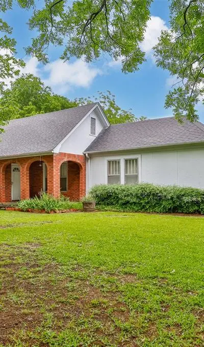 206 Ritchey Street, Gainesville TX 76240 - Photo 3