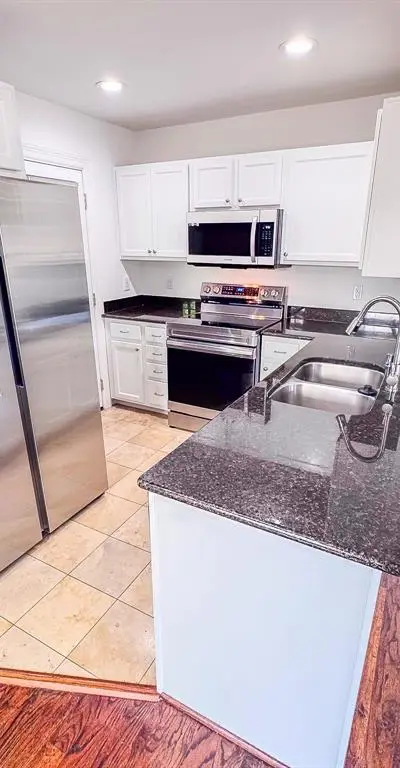 2809 Minert Street, Dallas TX 75219 - Photo 4