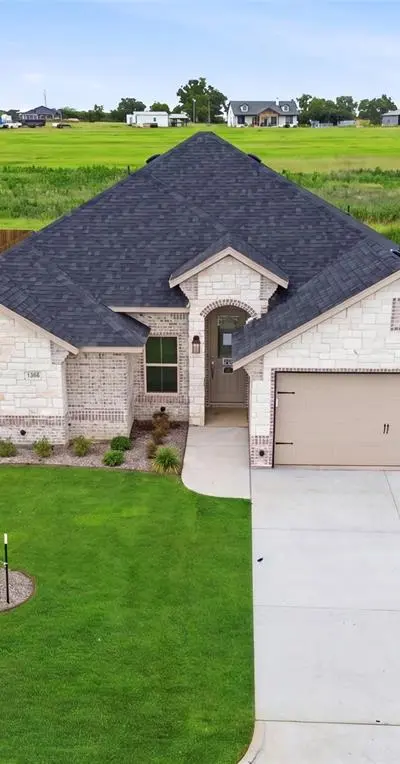 1366 Oleander Drive, Tolar TX 76476 - Photo 2