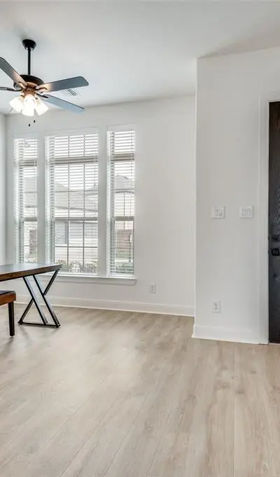4800 Prairie Crest Lane, Arlington TX 76005 - Photo 3