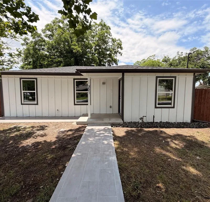 307 N 4th Street, Crandall TX 75114