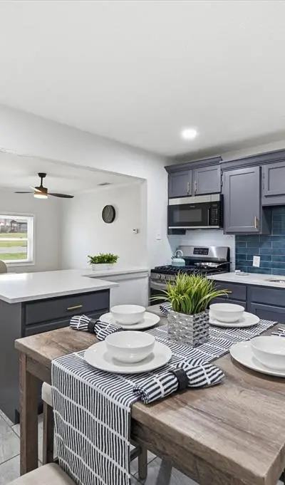 330 W Vinyard Road, Duncanville TX 75137 - Photo 2