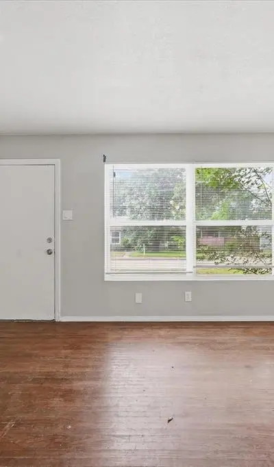 1306 Stone Drive, Irving TX 75061 - Photo 3