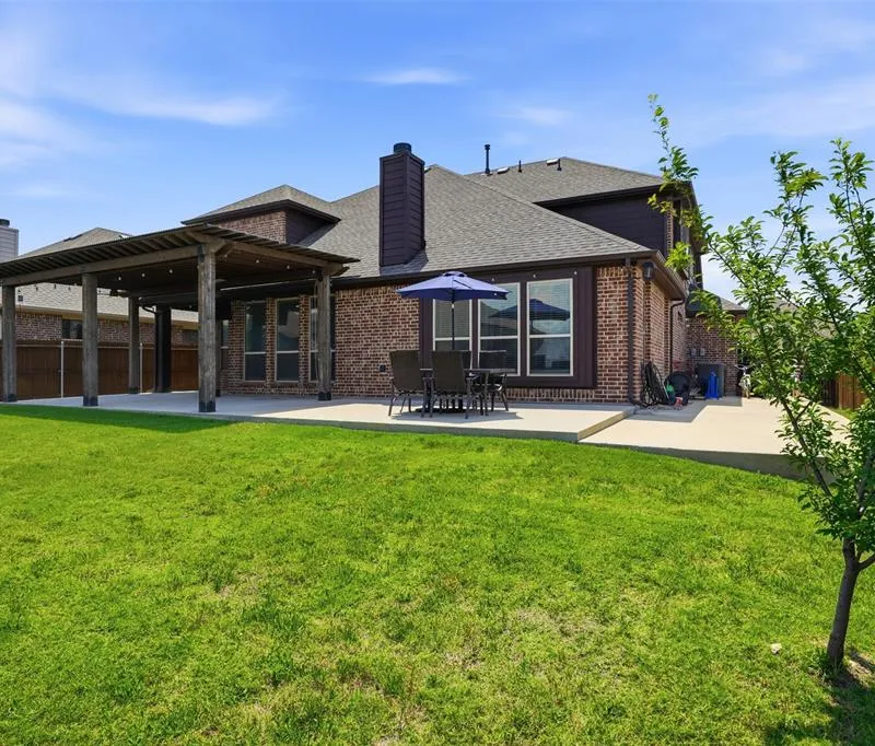 1122 Alderwood Drive, Justin TX 76247