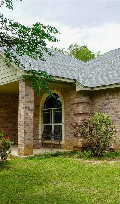 404 E Oakdale Street, Keene TX 76059 - Photo 2