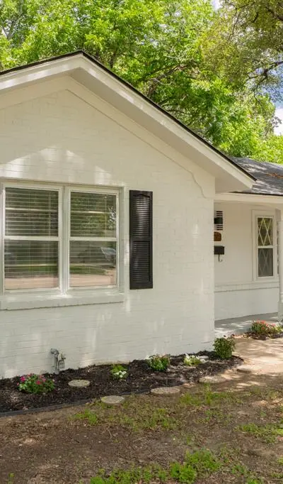 5808 Wales Avenue, Fort Worth TX 76133 - Photo 3