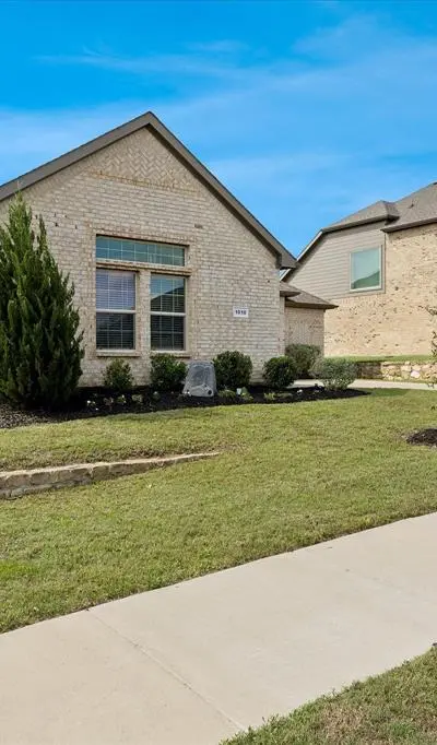 1010 Silver Oak Drive, Mansfield TX 76063 - Photo 3