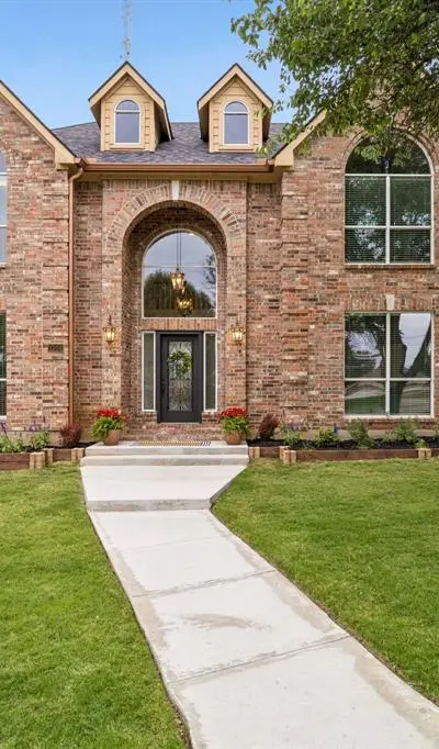 1300 Edgewood Court, Carrollton TX 75007