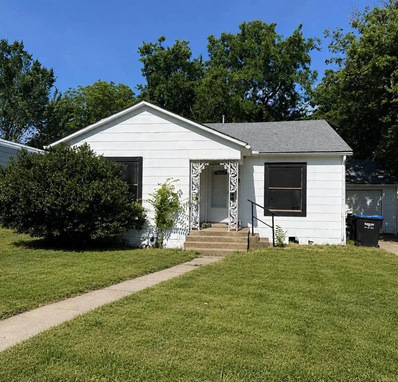 3910 Johnson Street, Greenville TX 75401