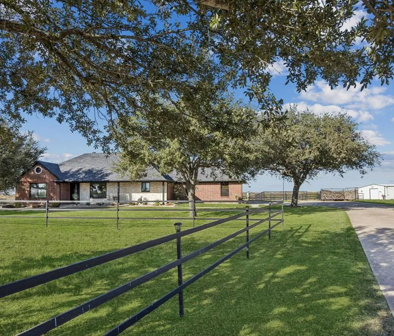 13901 FM 2860 # B, Kaufman TX 75142