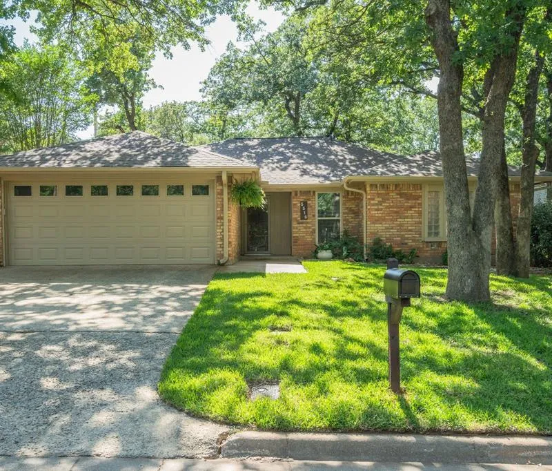 5516 Silver Bow Trail, Arlington TX 76017