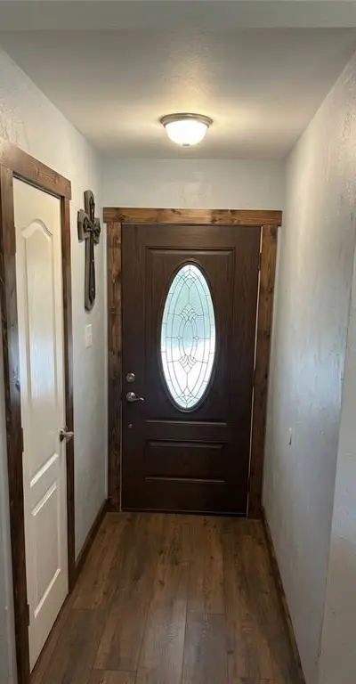 421 Arnold Avenue, Burleson TX 76028 - Photo 2