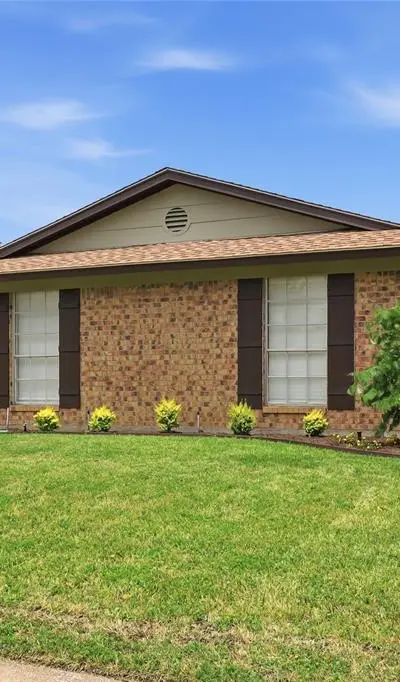 2137 Village Green Drive, Garland TX 75044 - Photo 4
