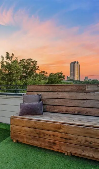 4007 Brownstone Court, Dallas TX 75204