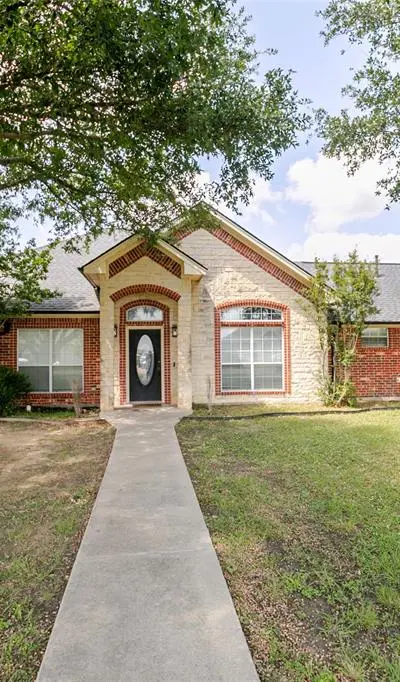 611 Fawn Trail, Tioga TX 76271 - Photo 2