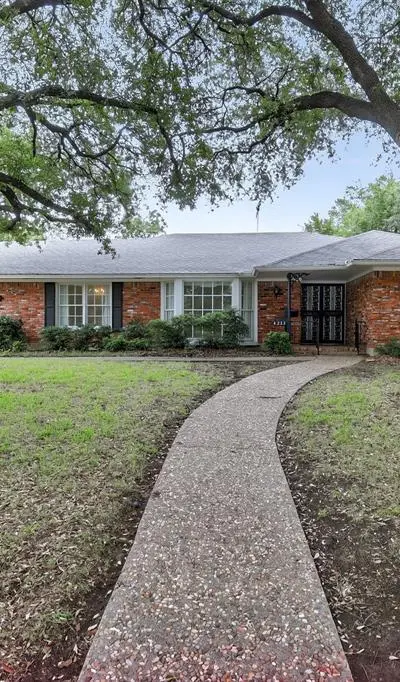 4213 Hildring Drive W, Fort Worth TX 76109