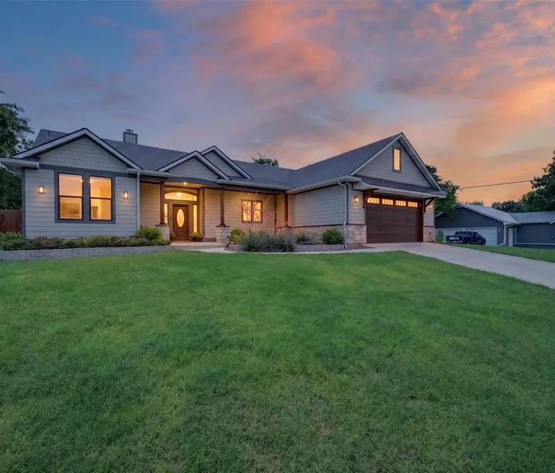 815 W Ball Street, Weatherford TX 76086