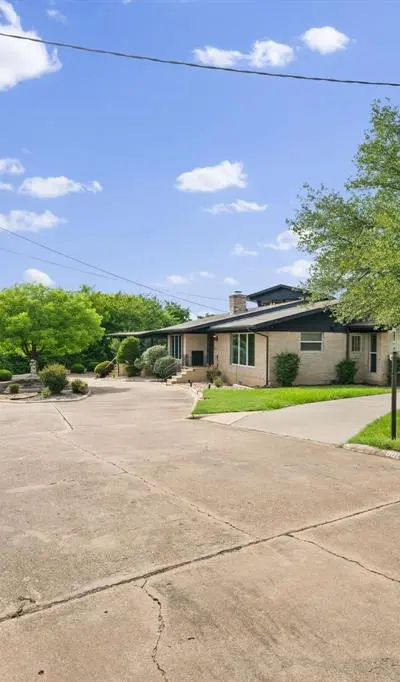 801 NW 7th Avenue, Mineral Wells TX 76067 - Photo 2
