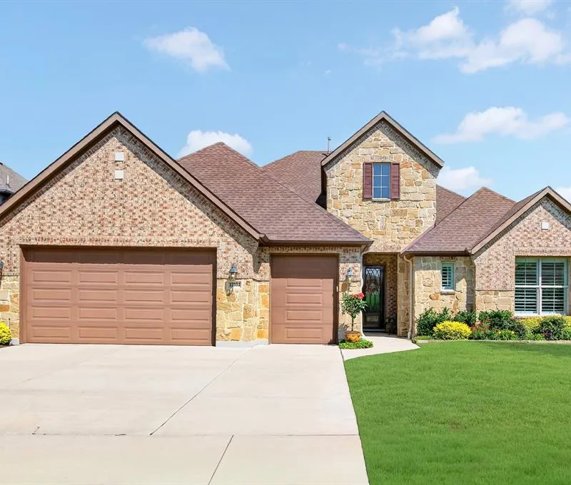 12104 Willet Way, Denton TX 76207
