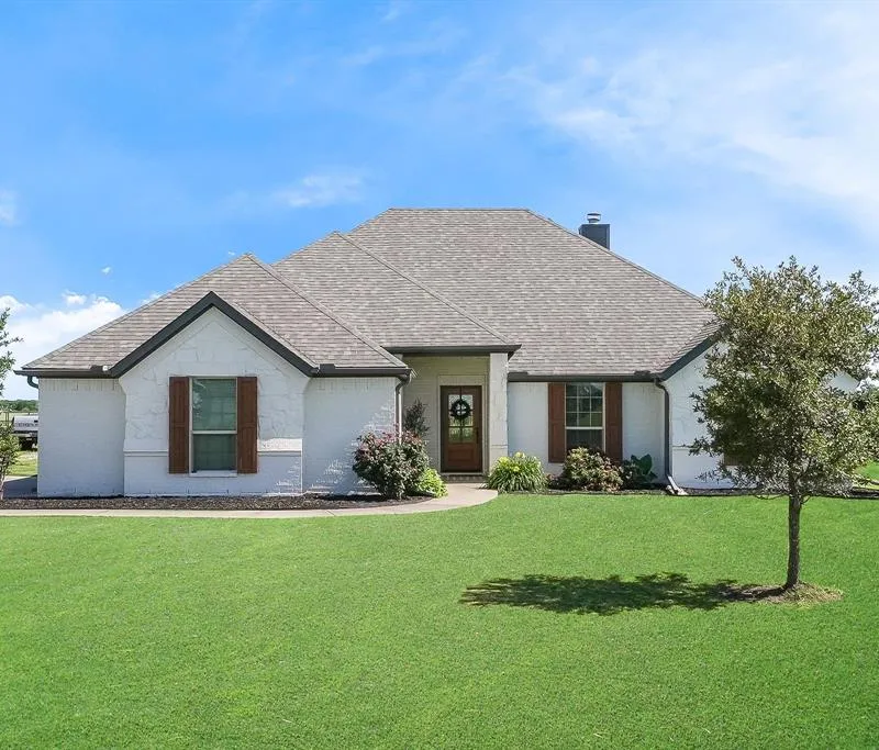 2423 County Road 2710, Caddo Mills TX 75135