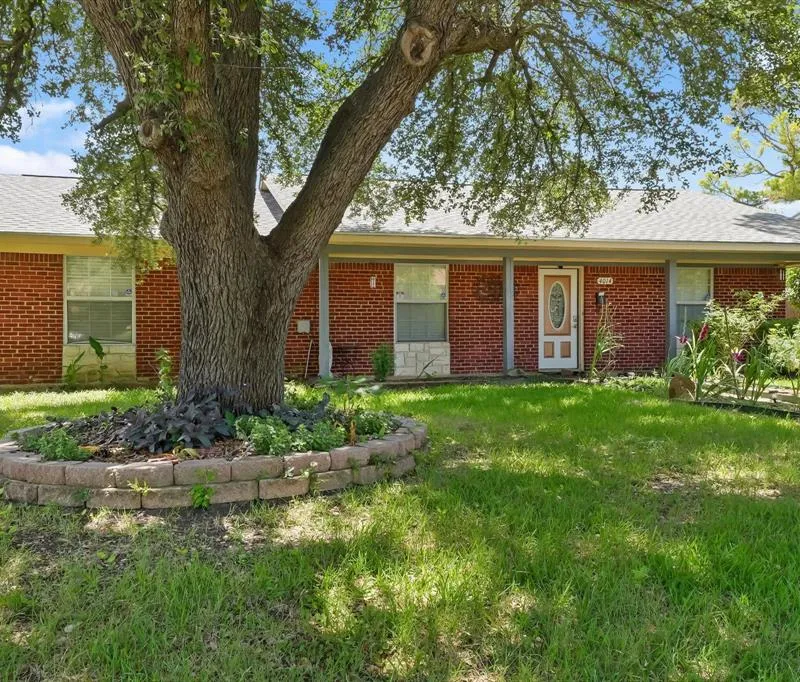 4014 W Rochelle Road, Irving TX 75062