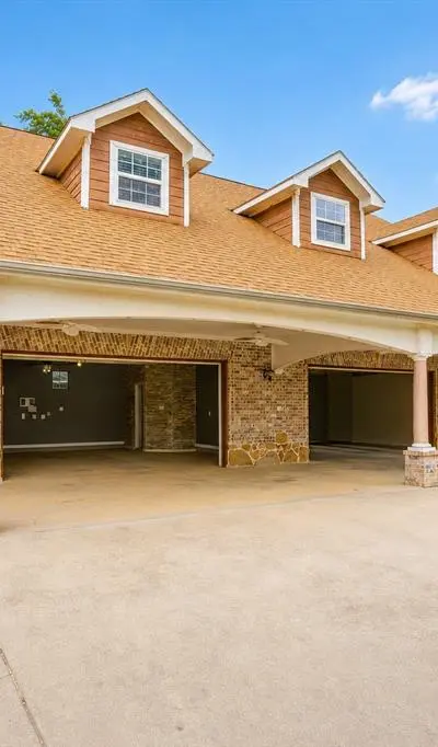1480 Fox Lane, Burleson TX 76028 - Photo 4