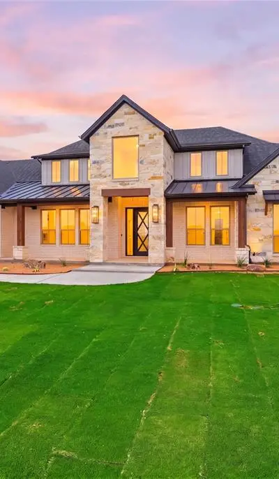 2006 Lindale Lane, Granbury TX 76049