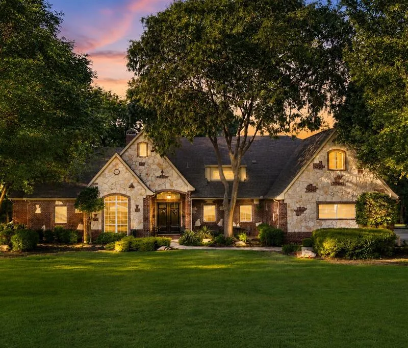 1970 Mary Lee Lane, Lucas TX 75002